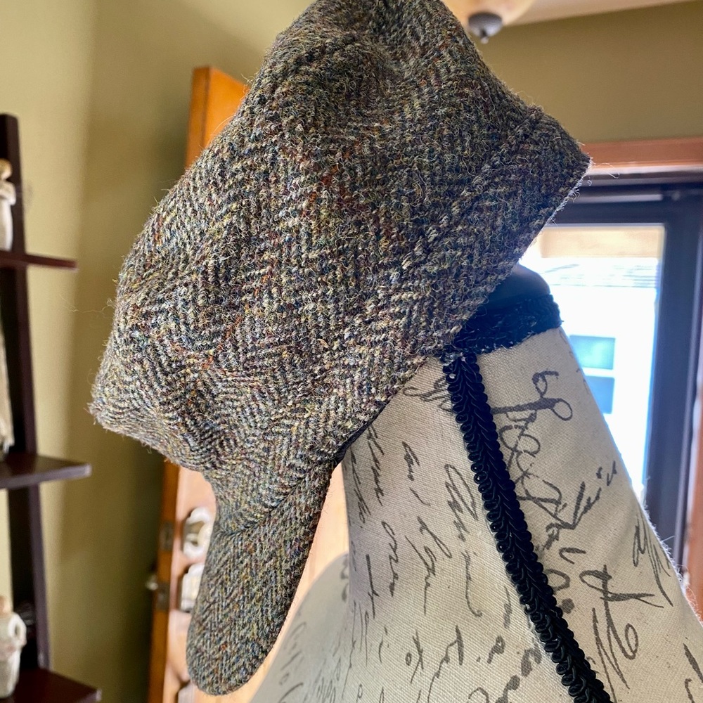 NWOT Stormy Kromer Wool Harris tweed Flat cap herringbone-brown/gray/blue/gold - Picture 2 of 8